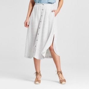 🔸Skirt with pockets! 🔸